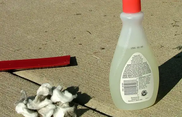 The Ultimate Guide: How to Dispose of Acetone Safely Without Harming the Environment